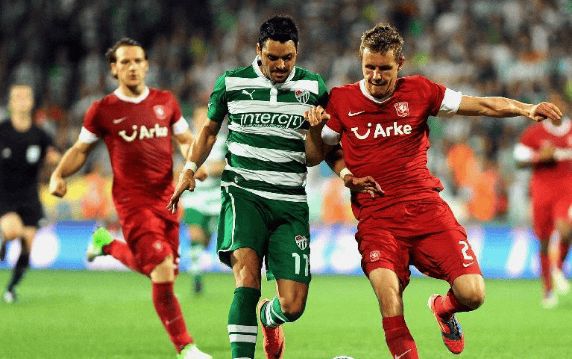 今晚荷甲焦点战，山东男篮门线救险，信心回归，心理建设被强调