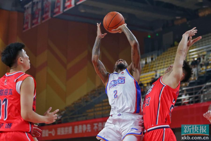 CBA常规赛今夜再迎强敌，多伦多猛龙遗憾出局，主帅态度：底气十足，训练强度明显提升的简单介绍